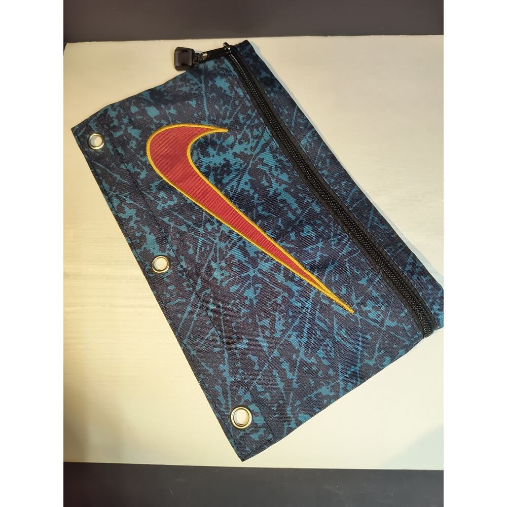 1375. Nike Zippered Pencil Case